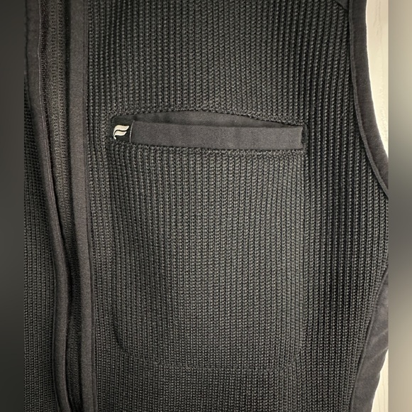 Fabletics Pace Knit Vest - Picture 6 of 16